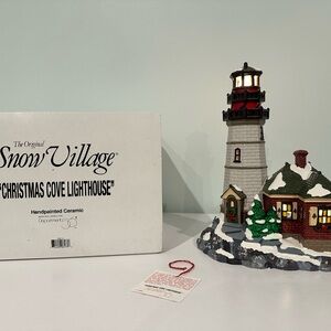 Department 56 Snow Village - Christmas Cove Lighthouse